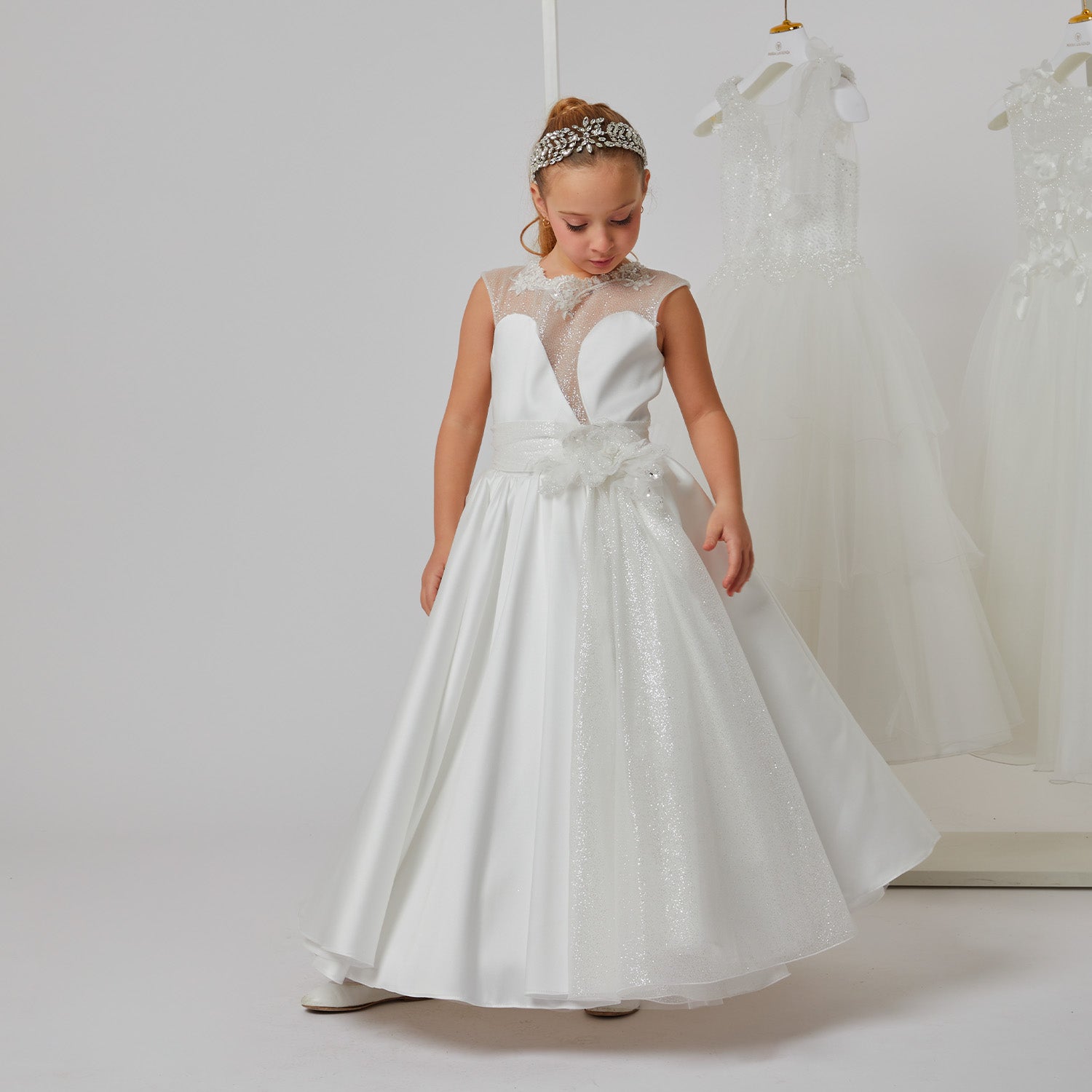 Elisabeth communion dress